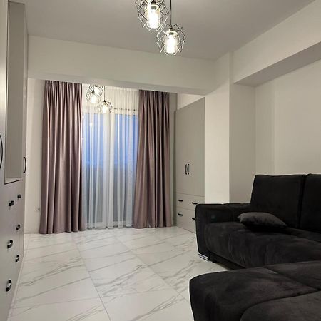 Cozy Studios In Сучава Экстерьер фото