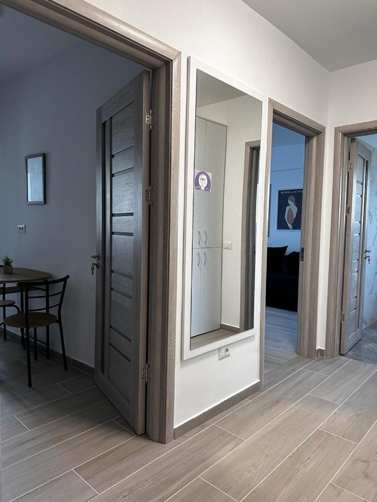 Cozy Studios In Сучава Экстерьер фото